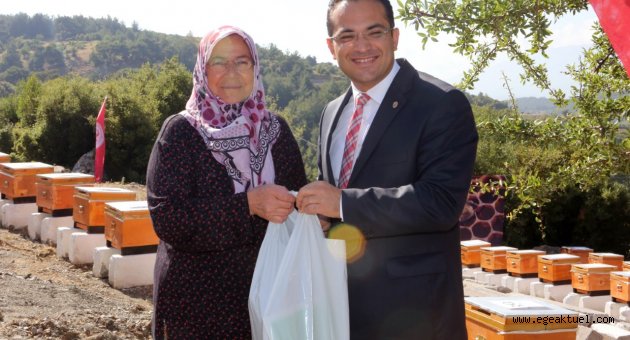  Bornova’da yerelde kalkınmaya destek
