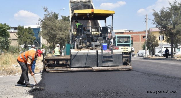 Bornova’da yol hamlesi sürüyor