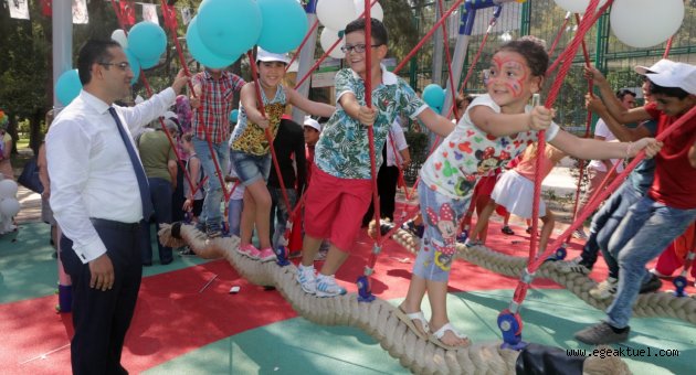 Bornova’nın park hamlesi sürüyor