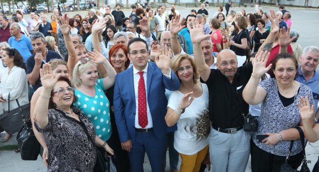 Bornova’nın ünlü lisesinin mezunları buluştu