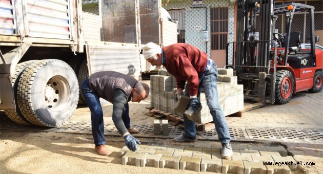 Bornova’nın yolları yenileniyor
