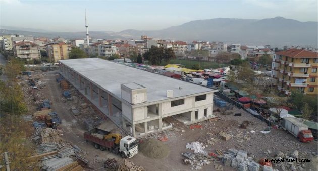 Bornova’ya üç yeni pazaryeri