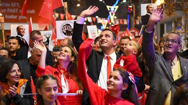 Bornova’da tarihi gece