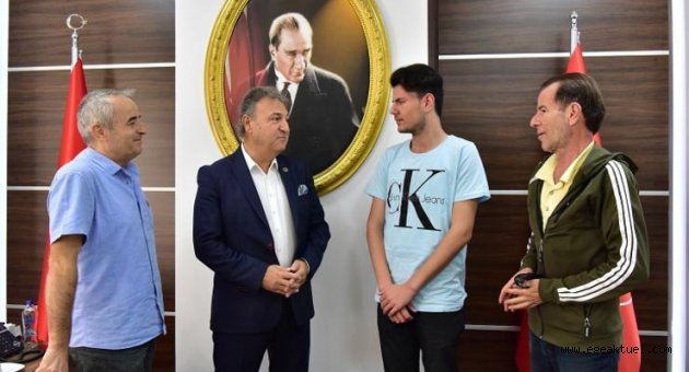 Bornovalı aileler üniversite öğrencilerine kucak açıyor