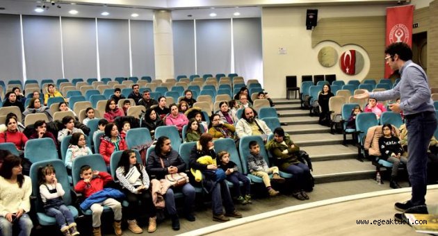 Bornovalı çocuklara deprem eğitimi