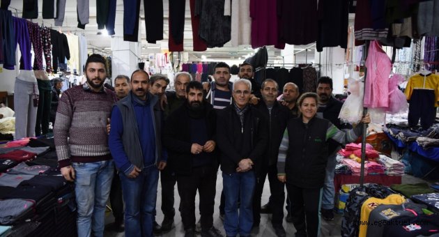  Bornovalı pazarcılar viyadük altına karşı