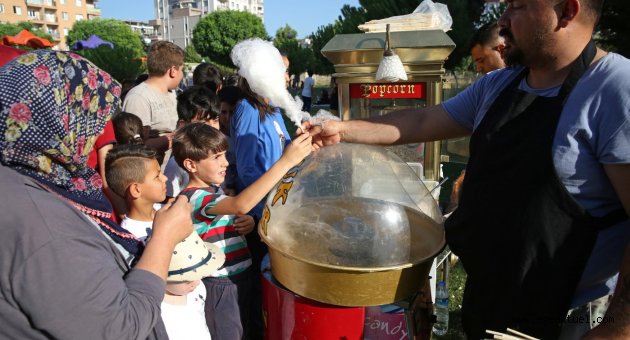 Buca açık hava tiyatroları başladı