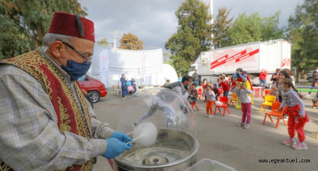 Buca Belediyesi’nden çadır kentin miniklerine hafta sonu sürprizi