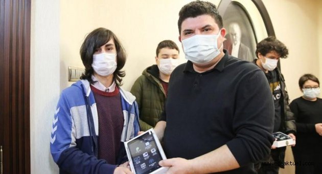 Buca Belediyesi’nden pandemide gençlere moral sınavı