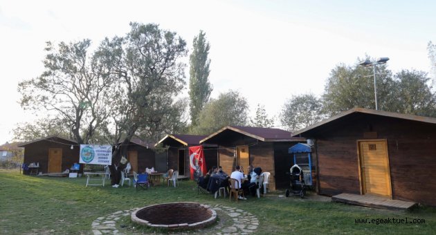 Buca’da rengarenk cumhuriyet kampı