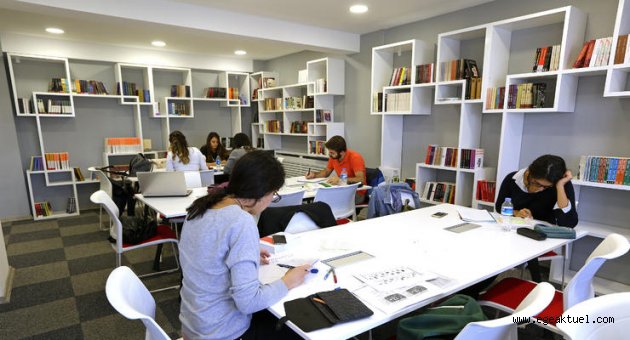 Bucalı gençler 'önce eğitim' diyor