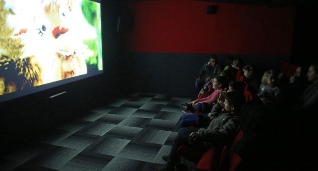 Bucalı miniklerin sinema keyfi