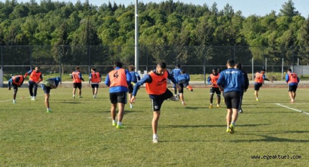 Bucaspor ve ‘akademi’ye Başkan Piriştina moral oldu