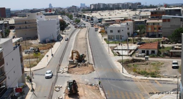 Büyükşehir’den tramvay çalışmalarında ağaçlara zarar vermeme kararı