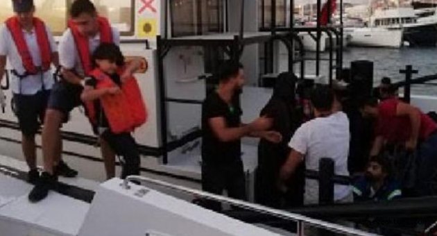 Çeşme açıklarında 38 kaçak göçmen yakalandı