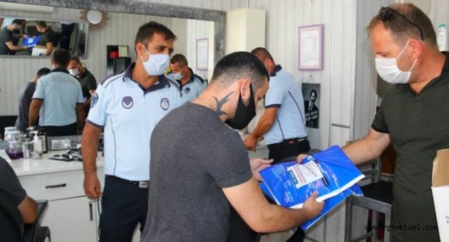 Çeşme Belediyesi’nden kuaför ve berberlere tek kullanımlık önlük ve havlu!