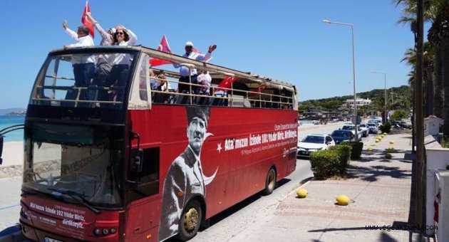 Çeşme’de 19 Mayıs coşkusu sokaklara taşındı