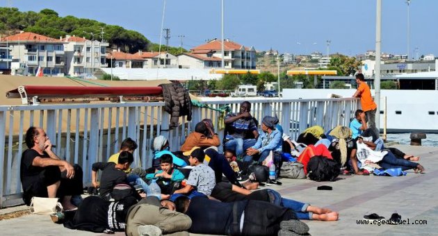 Çeşme'de 127 göçmen yakalandı 