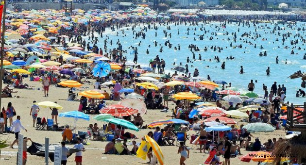 Çeşme'de bayram öncesi talep patlaması! Doluluk yüzde 90'a ulaştı!