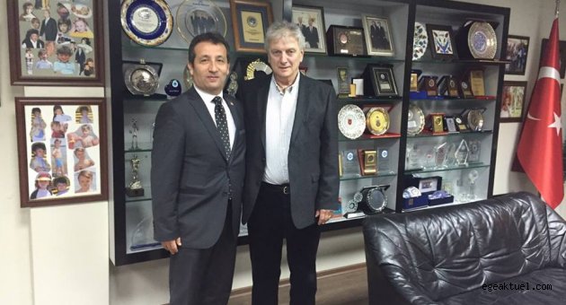 CHP 1. Bölge Milletvekili Aday Adayı Turgay Bozoğlu’na EBSO’dan “tam destek” geldi!