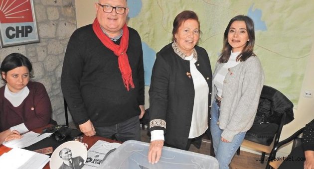 CHP Çeşme Kadın Kolları kongresini yaptı