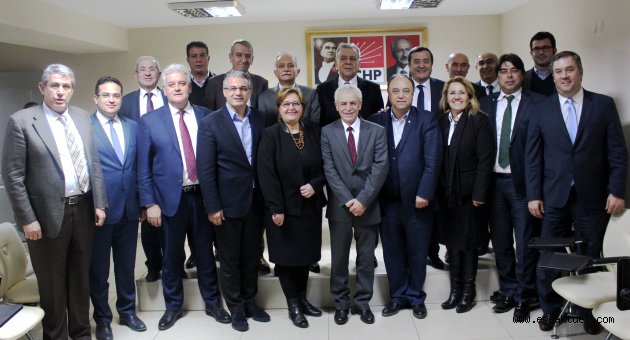 CHP’de referandum zirvesi