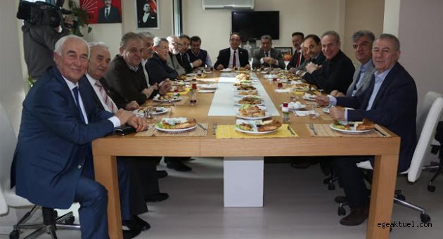 CHP 'de Serter  Eski İl Başkanlarını Ağırladı