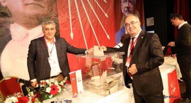 CHP Güzelbahçe’de şölen gibi kongre