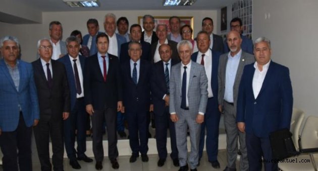 CHP İzmir’de başkanlar örgütle buluştu!