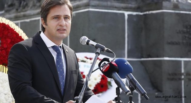 CHP İzmir’den Cumhuriyet'e özel kutlama! Deniz Yücel'den sert mesajlar