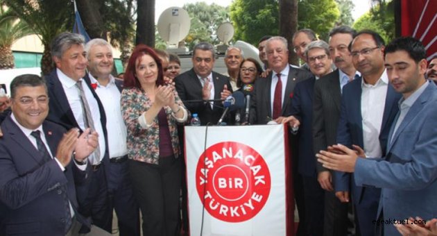 CHP İzmir İl Bayramlaşma da buluştu