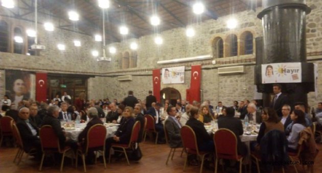 CHP İzmir'de dayanışma yemeği