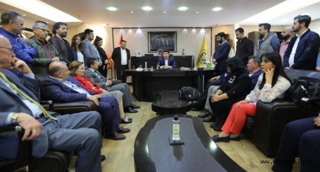 CHP İzmir'den Kılıç’a tebrik ziyareti
