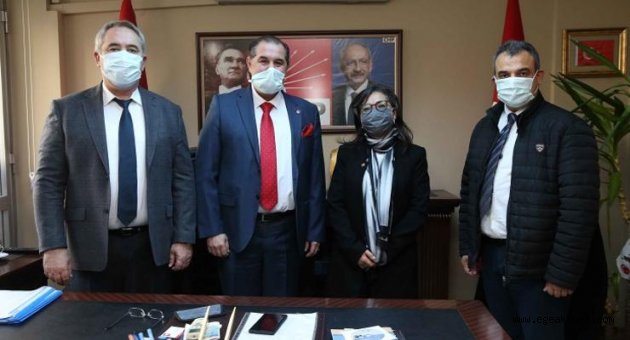 CHP Karşıyaka’dan iki önemli üye kaydı