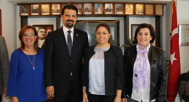 CHP Konak’a ilk ziyaret Zeynep Altıok’tan