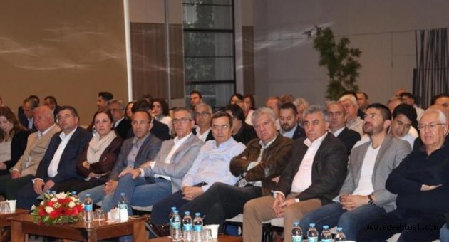 CHP’li belediye başkanları Çeşme'de buluştu