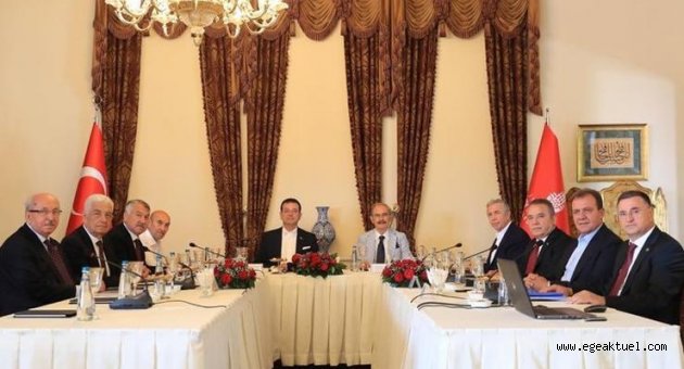 CHP’li büyükşehir belediye başkanları İzmir’de toplanıyor!