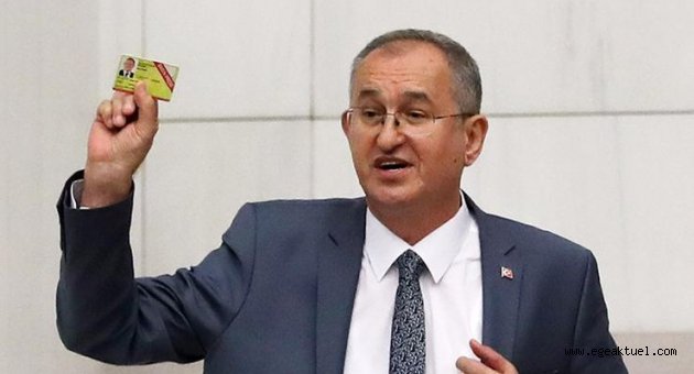 CHP’li Sertel’den basın kartı çıkışı: “Basın kartı iptal edilenlerin nüfus cüzdanı da iptal edilecek mi?”
