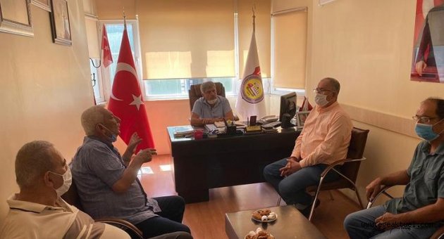 CHP’li Sertel kamyoncuları dinledi