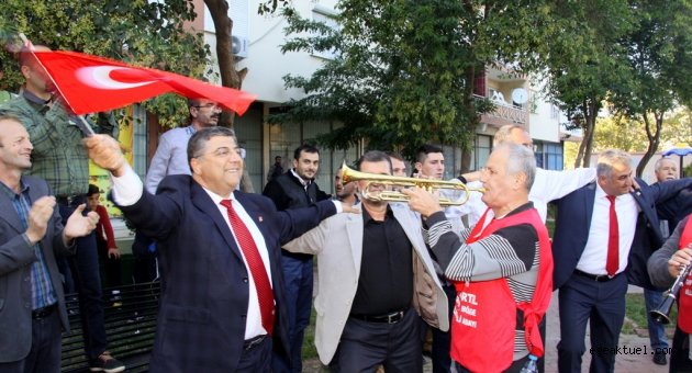 CHP’li Sındır, “CHP’yi iktidara, beni Meclise taşıyacak olan sizlersiniz”