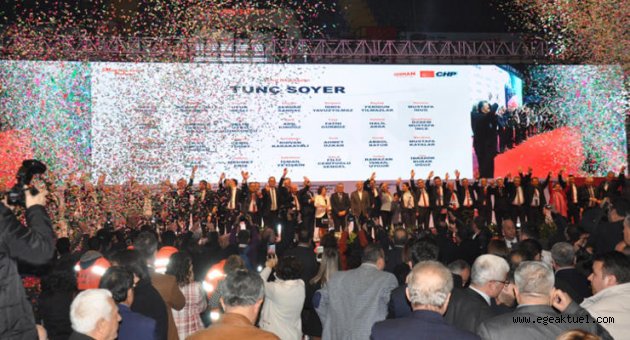 CHP'den İzmir'de görkemli tanıtım
