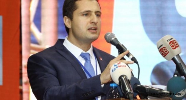 CHP'li Deniz Yücel'den AK Parti'ye sert tepki: "Nedir sizin İzmir ile bitmeyen hesabınız?"