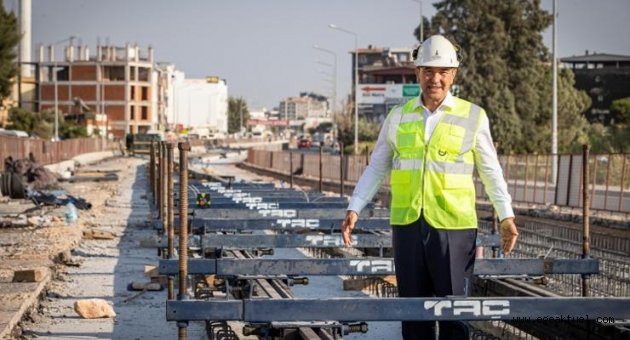 Çiğli Tramvayı'nda ilk raylar döşendi