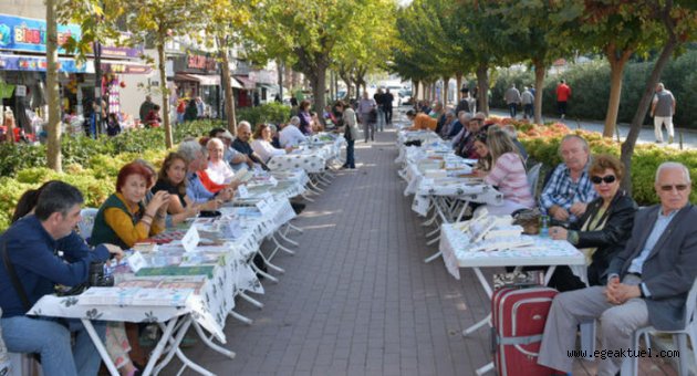 Çiğli'de edebiyat sokakta