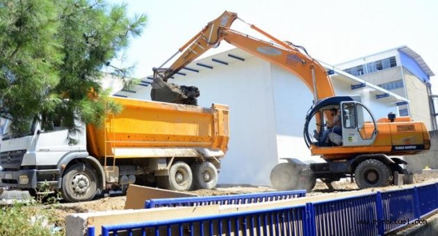 Çitlembik Deresi’nde taşkınlara karşı önlem alınıyor