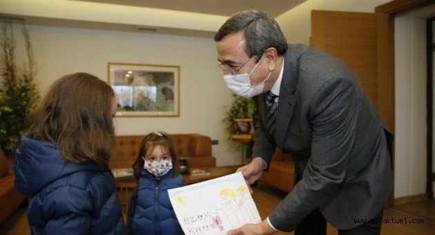 Çocuklar istiyor, Başkan Batur yapıyor