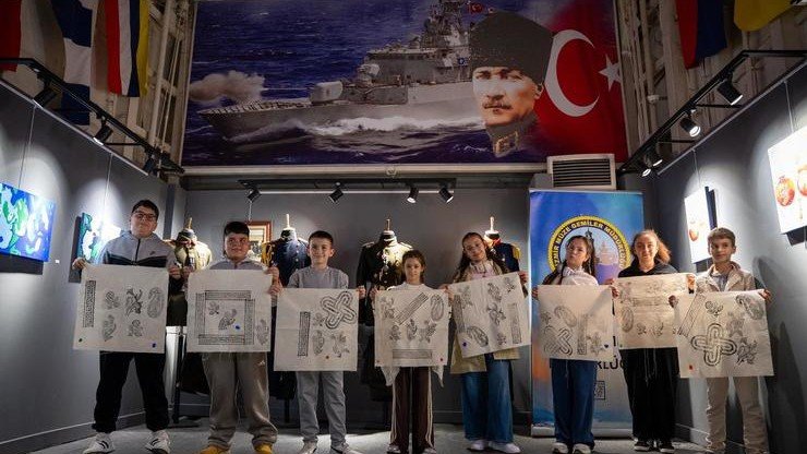 Çocuklar İzmir’in kültürel mirasını sanatla keşfetti