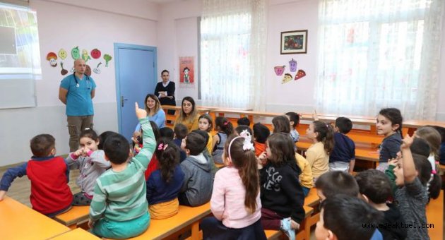 Çocuklara hayvan sevgisi semineri
