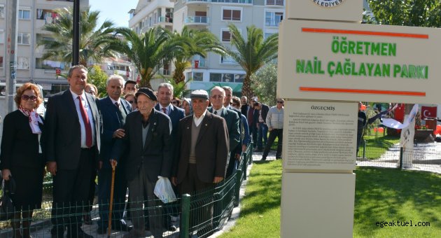 Cumhuriyet çınarı Dikili’de ölümsüzleşti