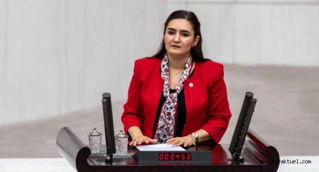 Cumhuriyet, kuvvetini kişi ve zümreden değil halktan alır”
